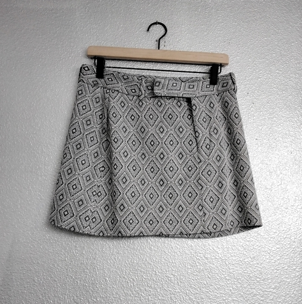 Women's J2 Patterned Mini Skirt   Size 11/12